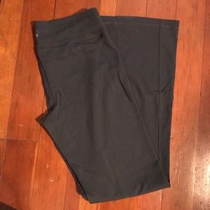 Grey VS yoga pants